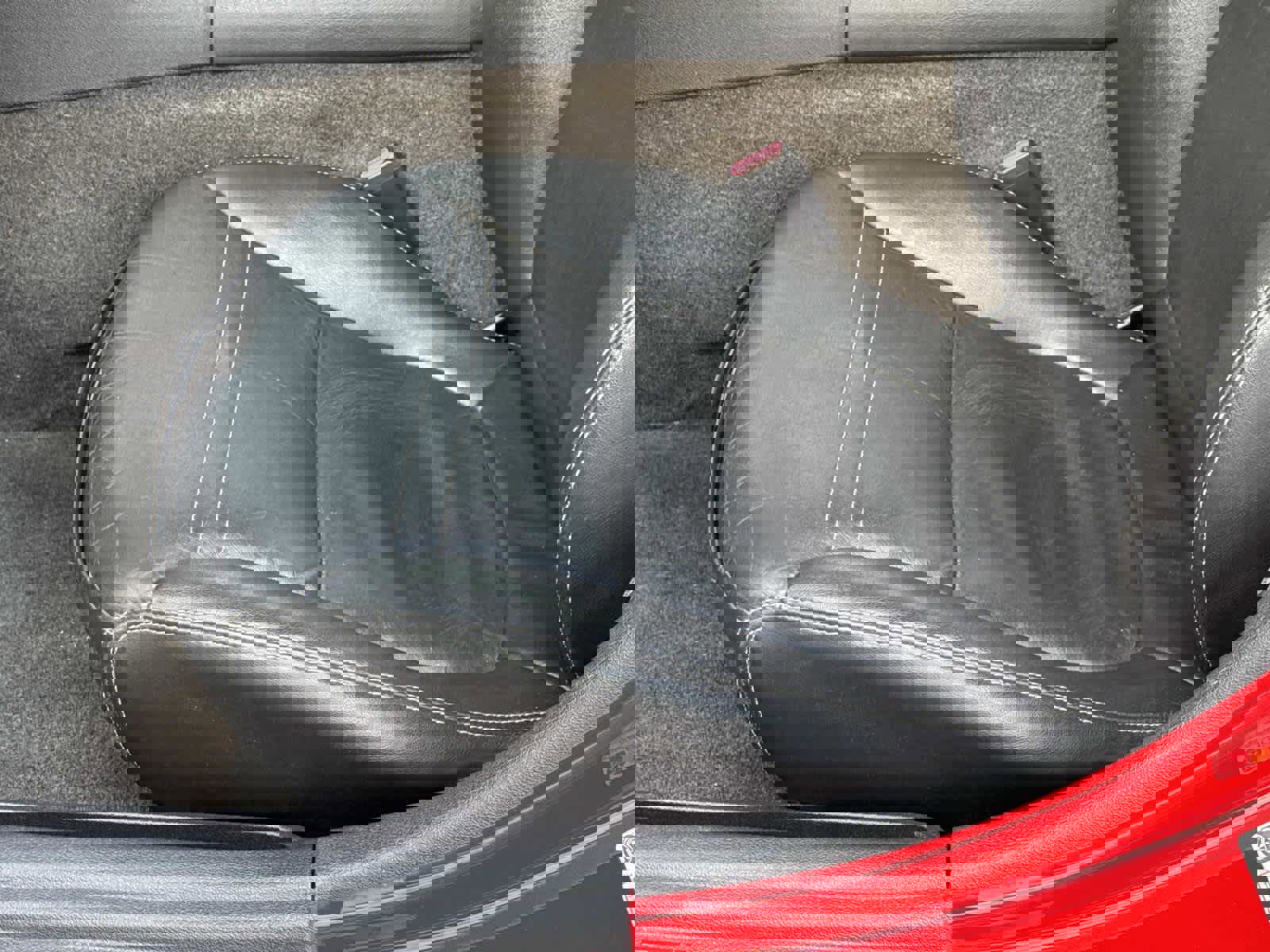 Used 2006 Pontiac Solstice Convertible w/ Premium Package image 13