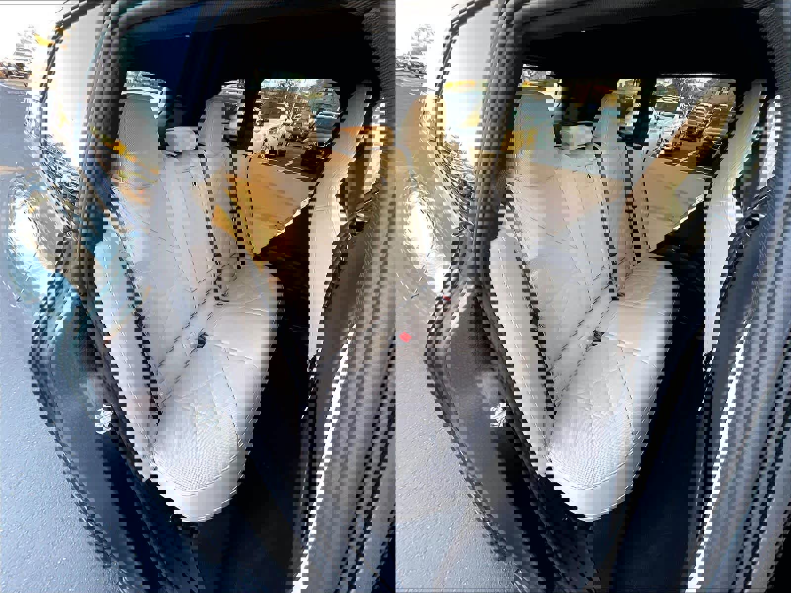 Used 2025 BMW iX xDrive50 w/ Convenience Package image 27