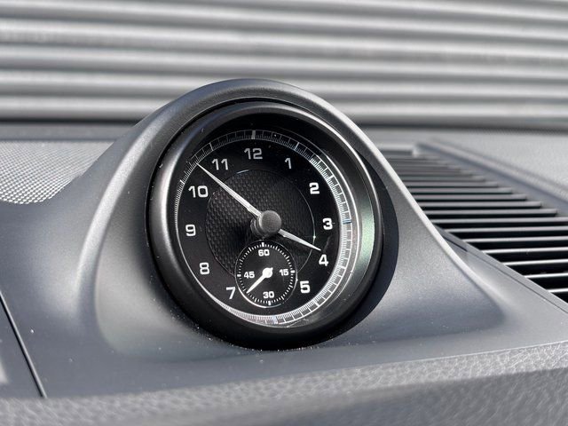 Certified 2026 Porsche Macan AWD/4WD image 18