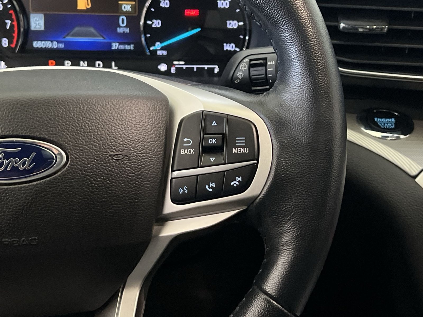 Used 2022 Ford Explorer XLT w/ Equipment Group 202A AWD/4WD image 35