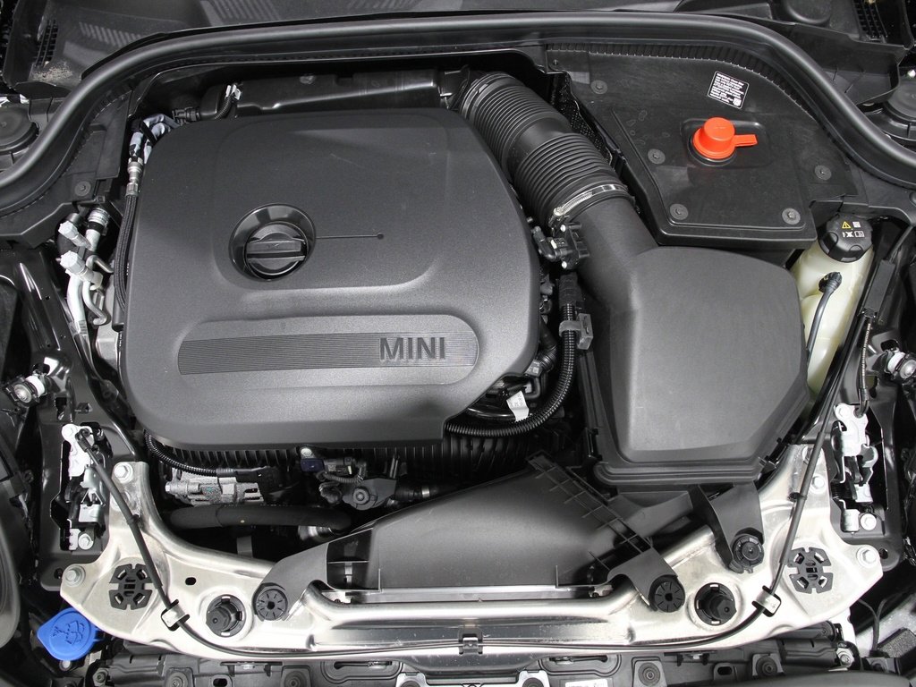 Certified 2025 MINI Cooper S image 20