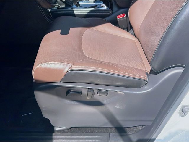 Used 2023 INFINITI QX80 Premium Select w/ All-Season Package RWD image 19