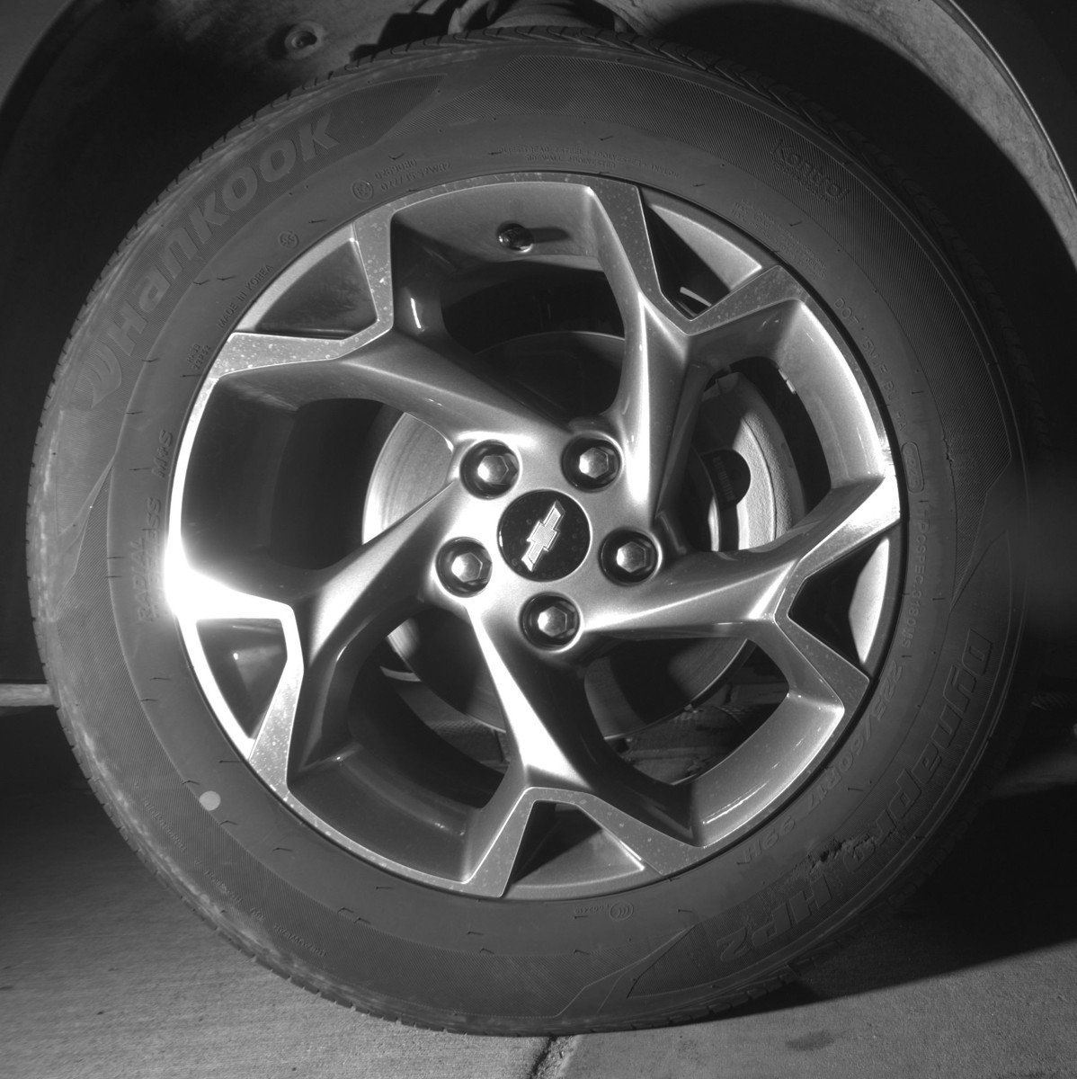 Used 2025 Chevrolet Trax LT FWD image 13