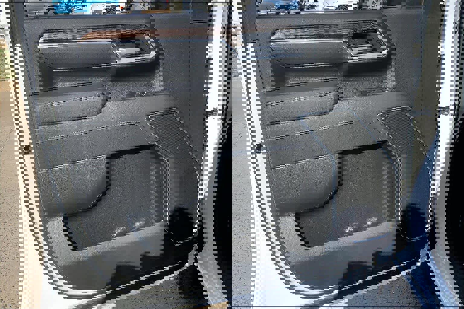 Certified 2025 Chevrolet Silverado 2500 LT w/ Convenience Package image 19