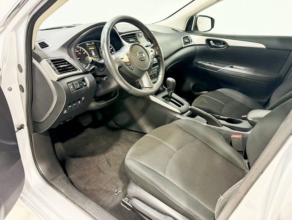 Used 2018 Nissan Sentra S image 21