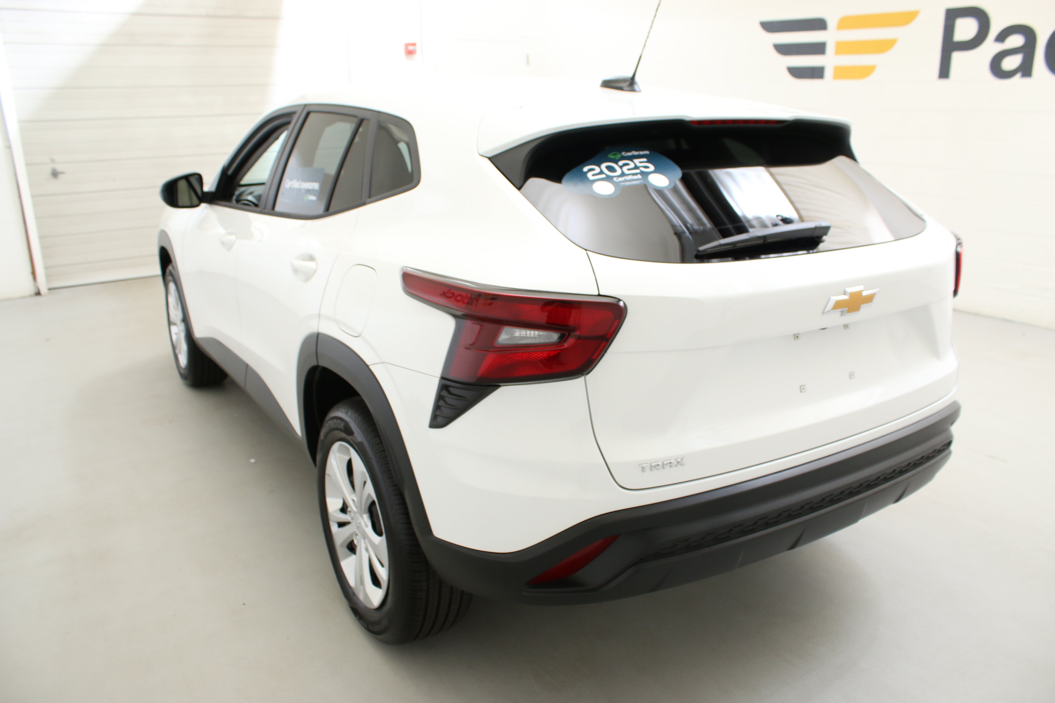 Certified 2025 Chevrolet Trax LS FWD image 7