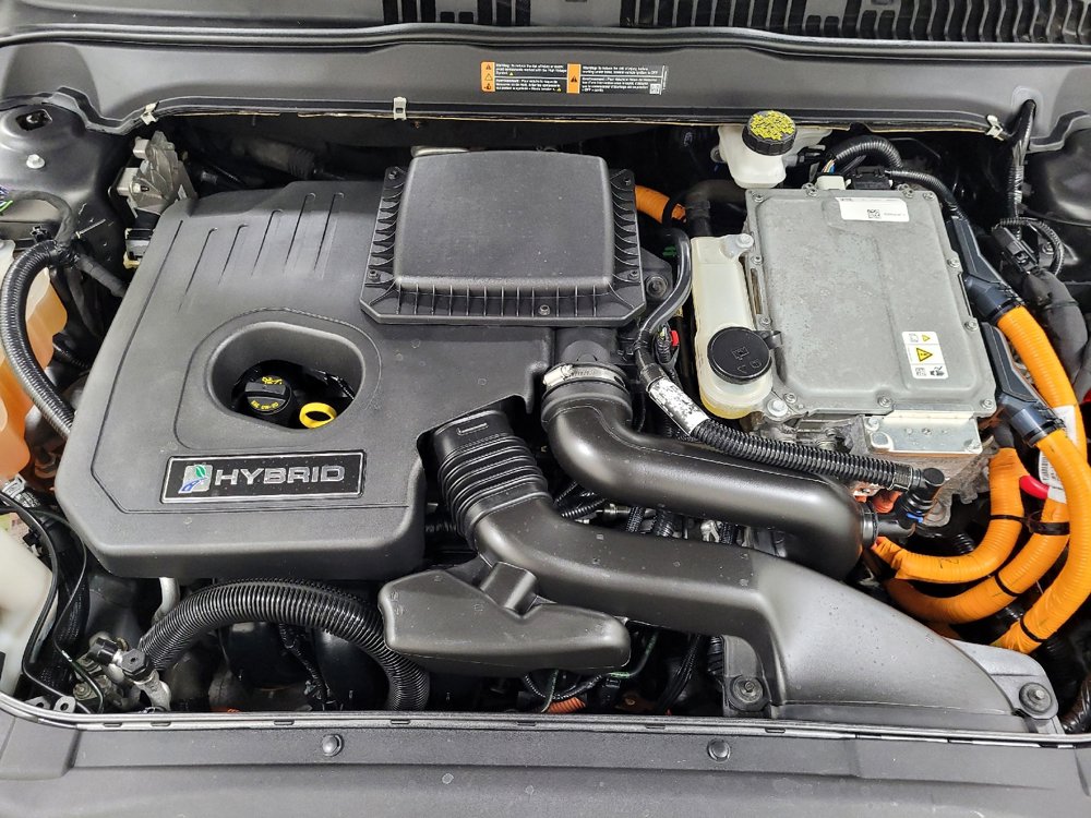 Used 2020 Ford Fusion SE image 30