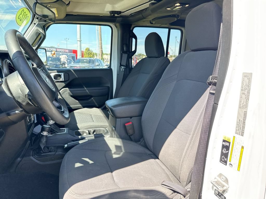 Used 2023 Jeep Gladiator Sport AWD/4WD image 21