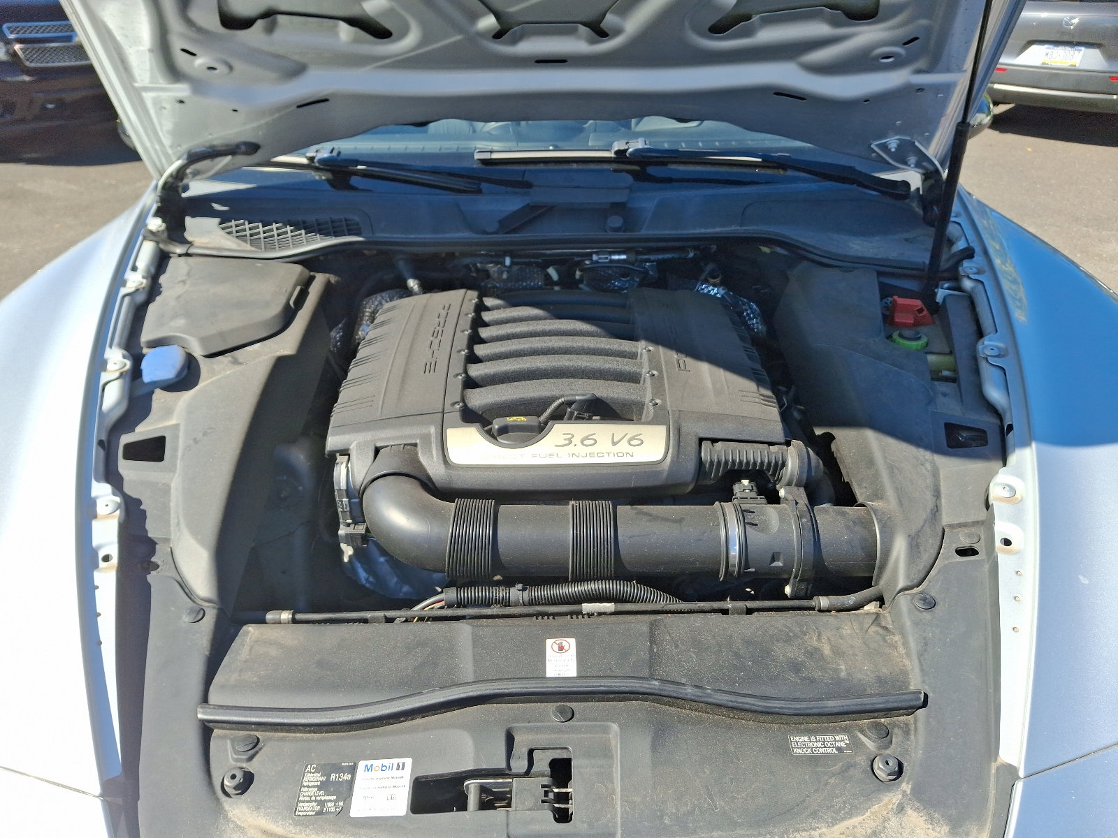 Used 2014 Porsche Cayenne image 30