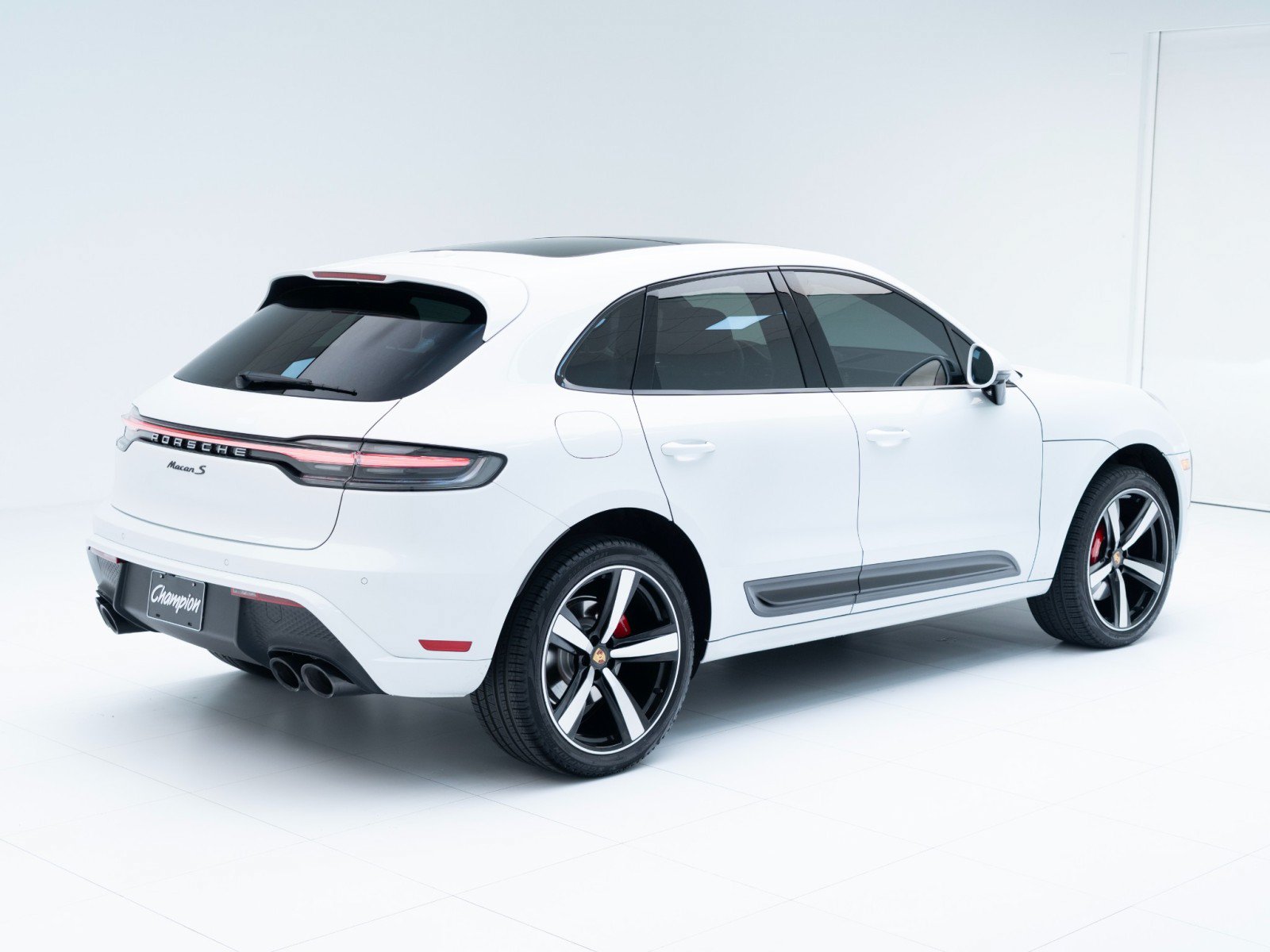 New 2026 Porsche Macan S AWD/4WD image 9