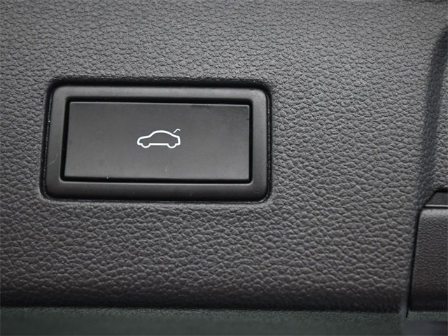 Used 2022 Volkswagen Atlas SE image 25