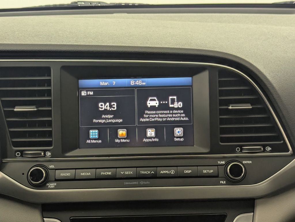 Used 2017 Hyundai Elantra SE image 21