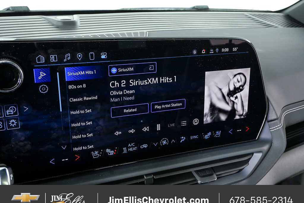 New 2025 Chevrolet Silverado EV LT image 16