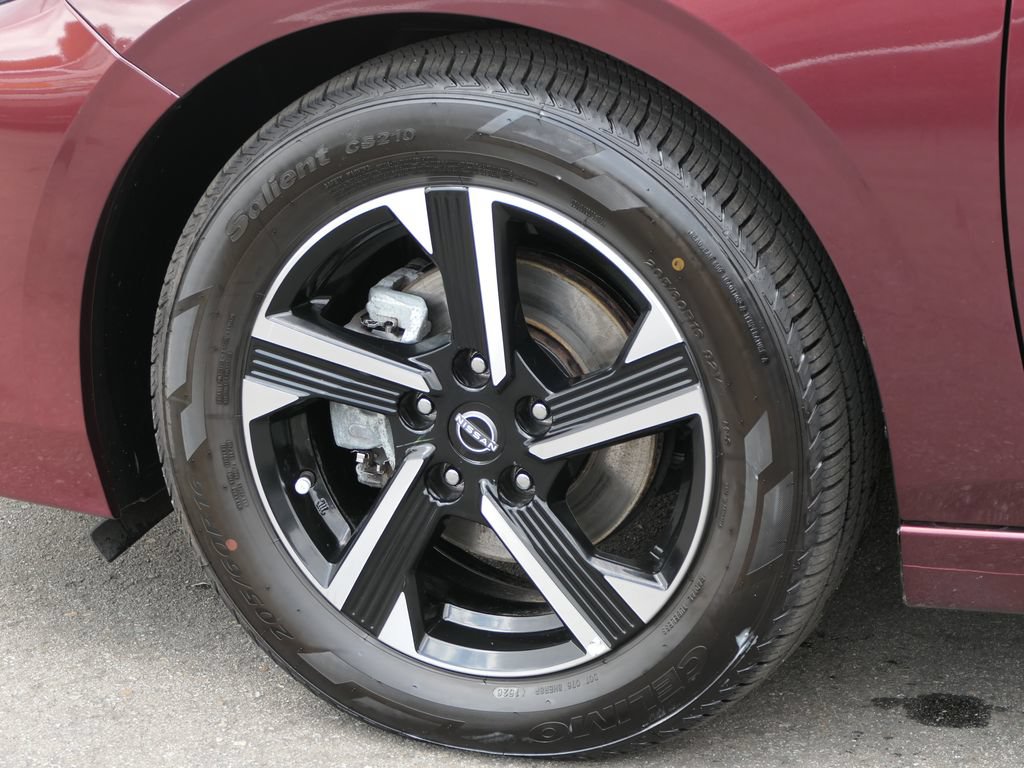 Used 2024 Nissan Sentra SV FWD image 6