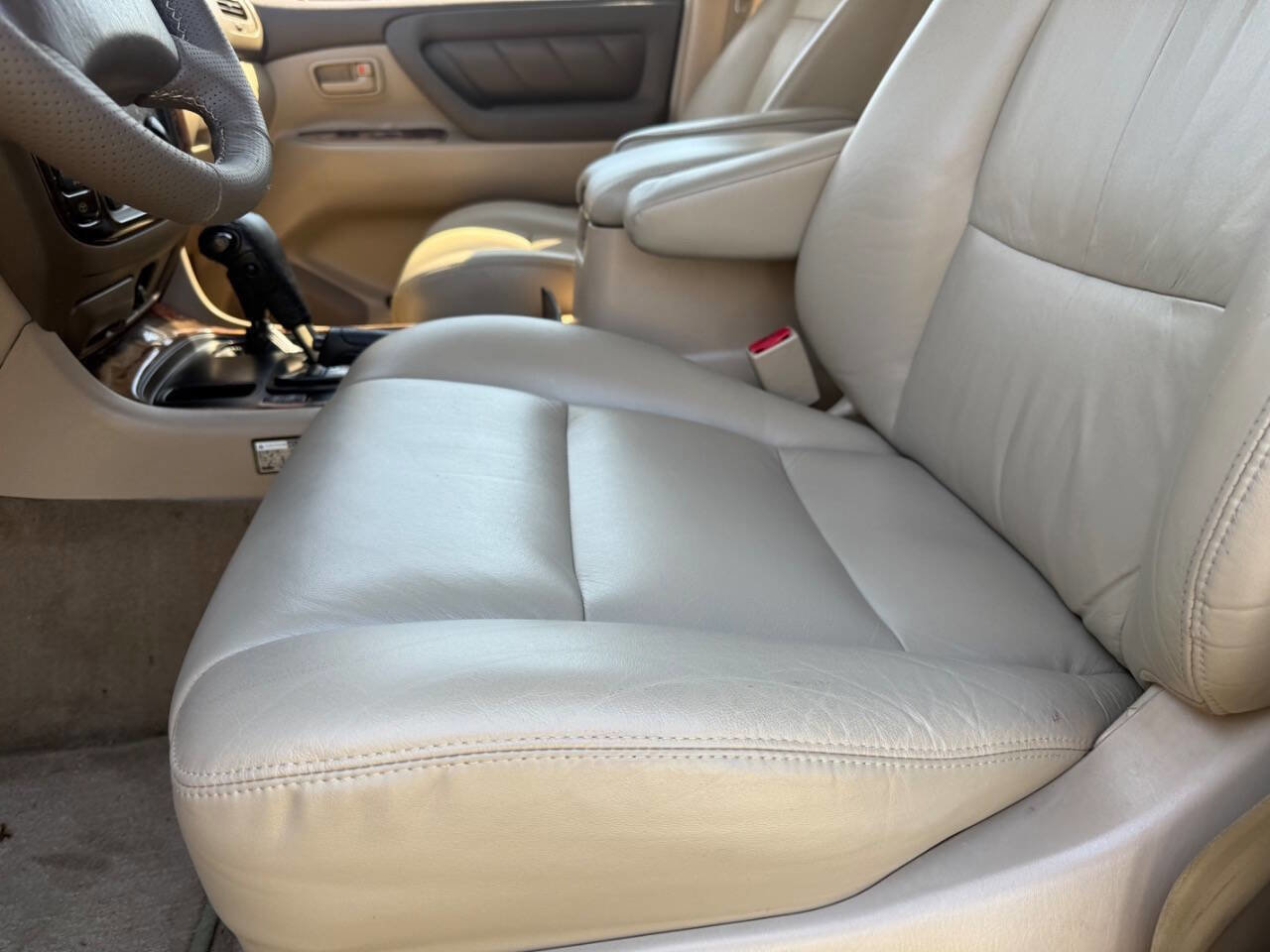 Used 2001 Toyota Land Cruiser image 51