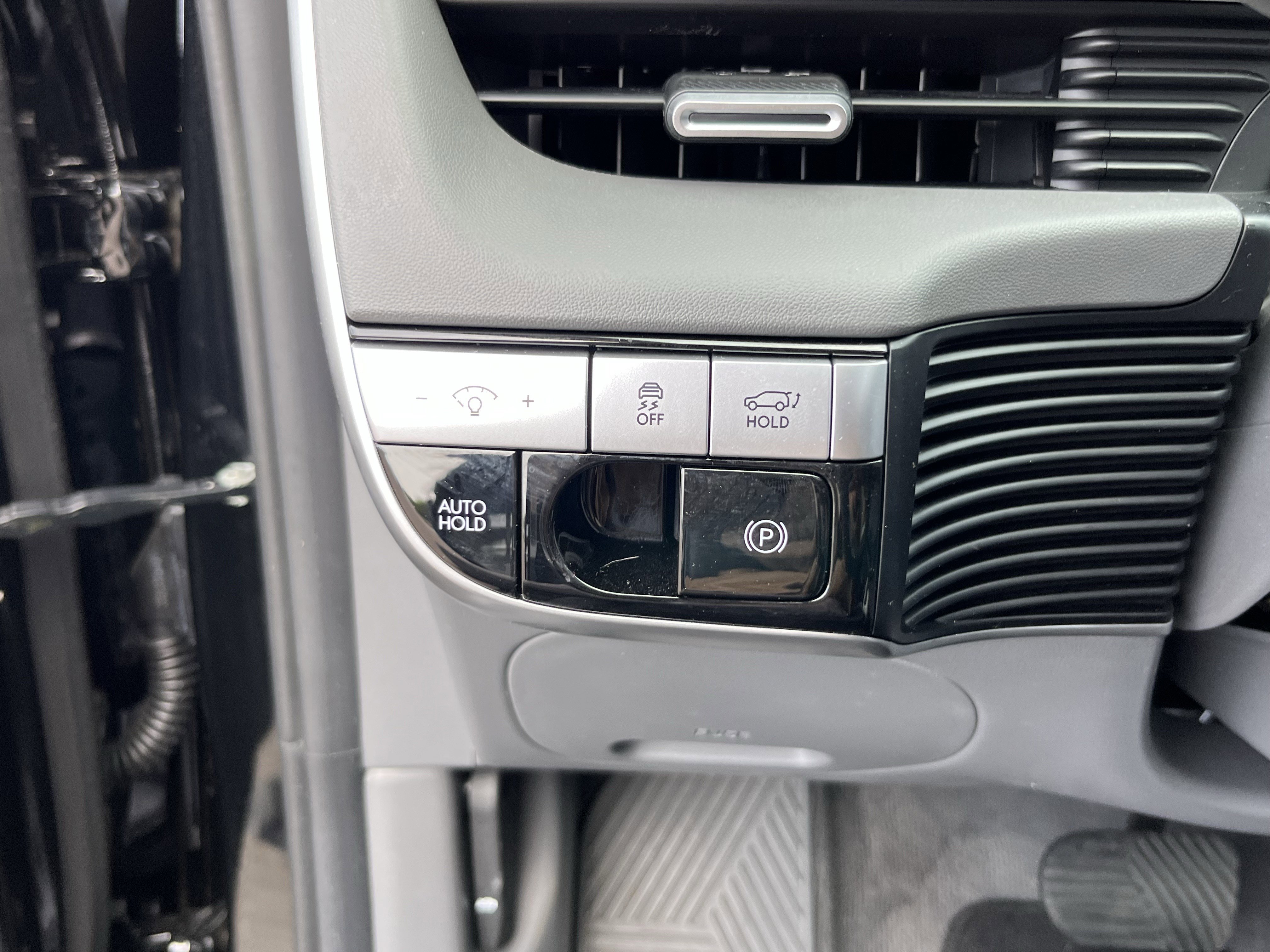 Used 2024 Hyundai Ioniq 5 SEL RWD image 25