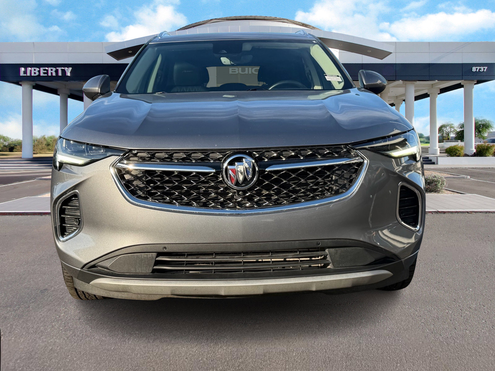 Used 2021 Buick Envision Avenir w/ Technology Package II image 4