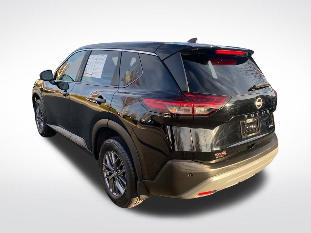 Used 2023 Nissan Rogue S image 5