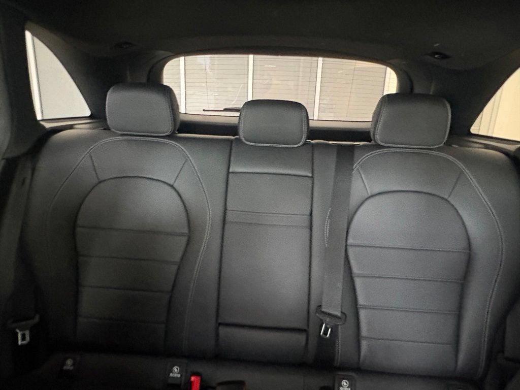 Used 2021 Mercedes-Benz GLC 300 4MATIC image 14