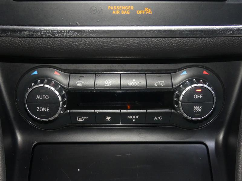 Used 2015 Mercedes-Benz CLA 250 4MATIC image 38