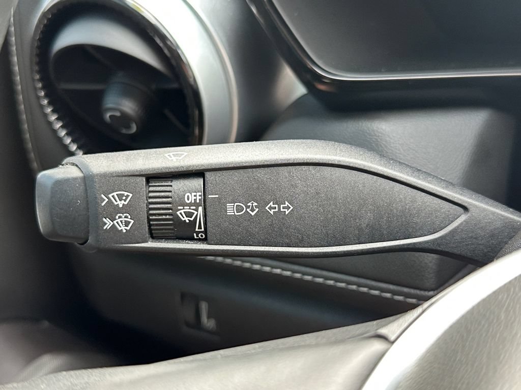 Used 2023 Chevrolet Colorado LT AWD/4WD image 46
