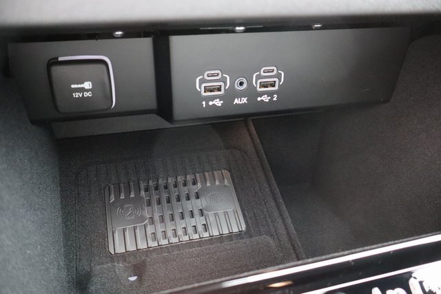 New 2026 Jeep Grand Wagoneer Limited AWD/4WD image 24