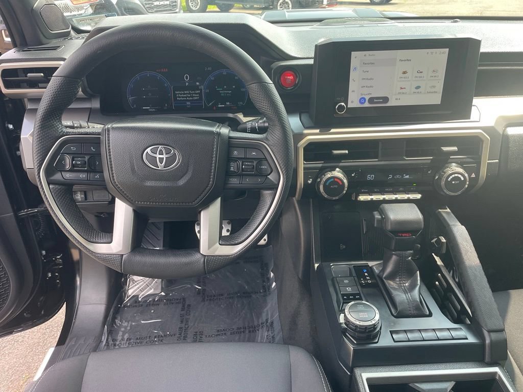 Used 2025 Toyota Tacoma TRD Sport w/ TRD Sport Upgrade Package AWD/4WD image 4