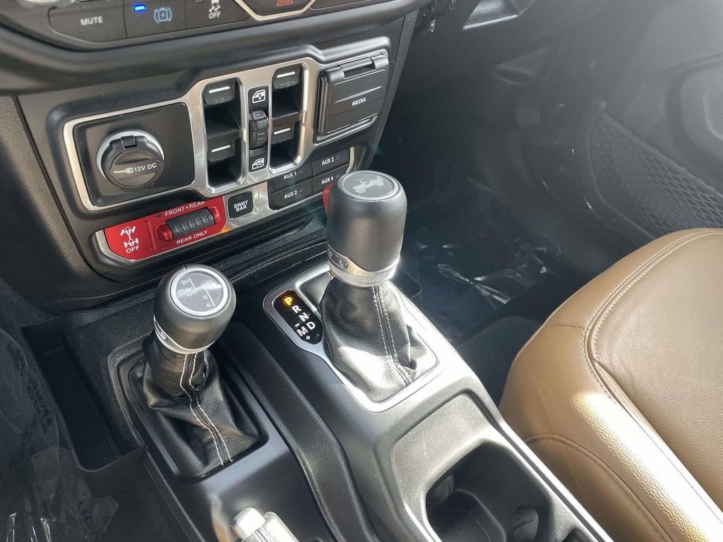 Used 2023 Jeep Wrangler Unlimited Rubicon 4xe w/ Steel Bumper Group image 42