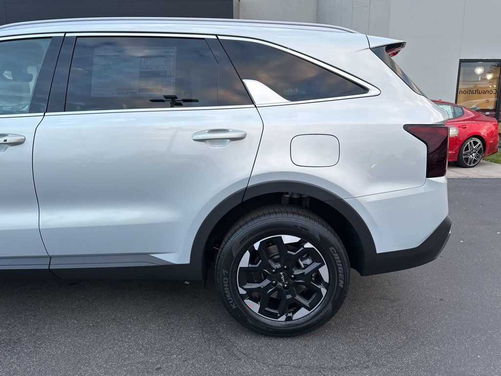 New 2026 Kia Sorento S image 10