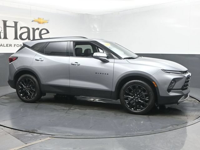 Used 2023 Chevrolet Blazer LT w/ LPO, Cargo Package FWD image 1