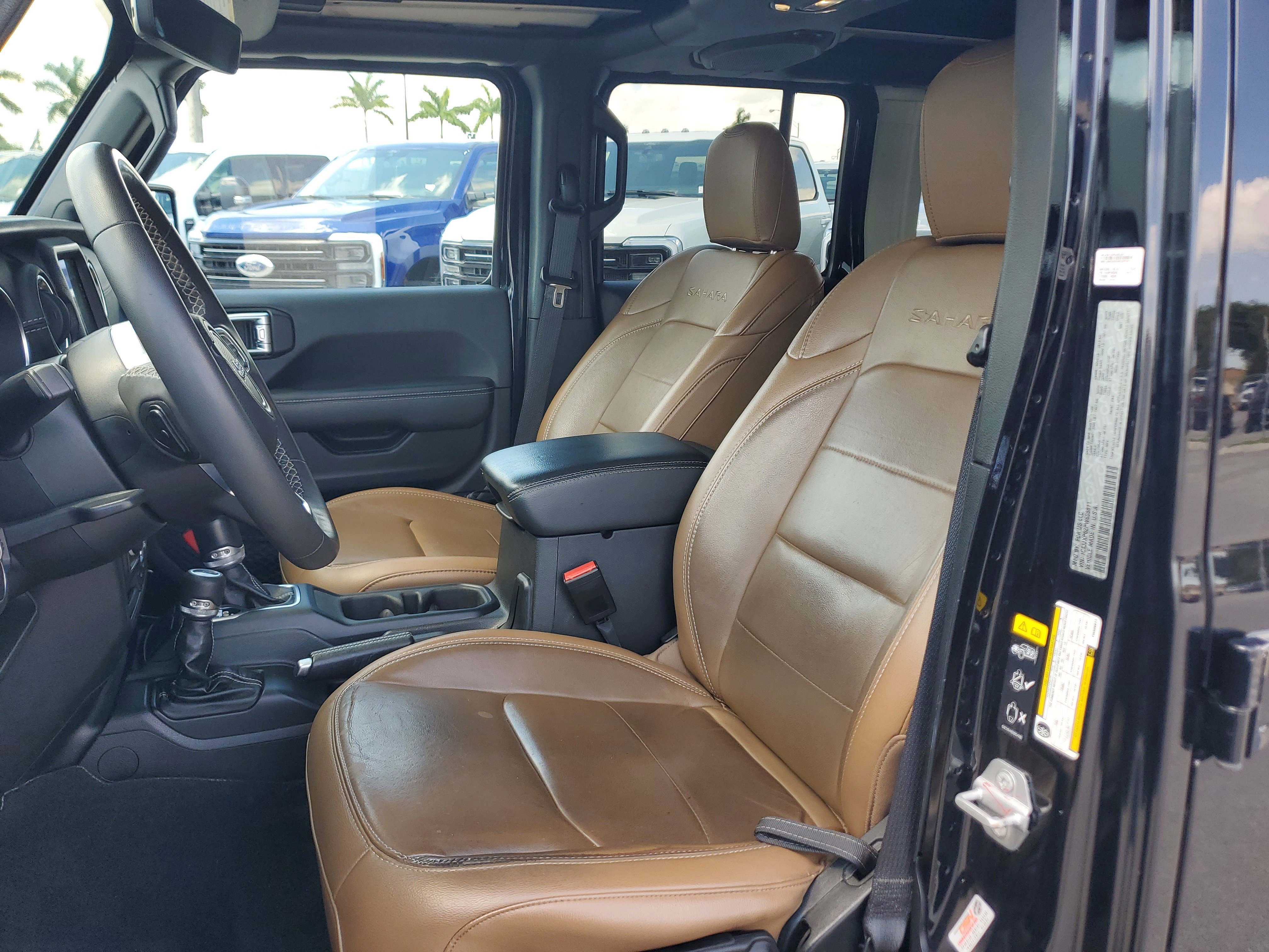 Used 2023 Jeep Wrangler Unlimited Sahara image 12