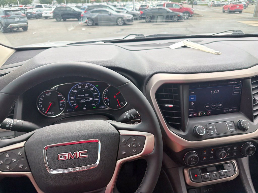 Used 2023 GMC Acadia Denali w/ Denali Ultimate Package AWD/4WD image 14