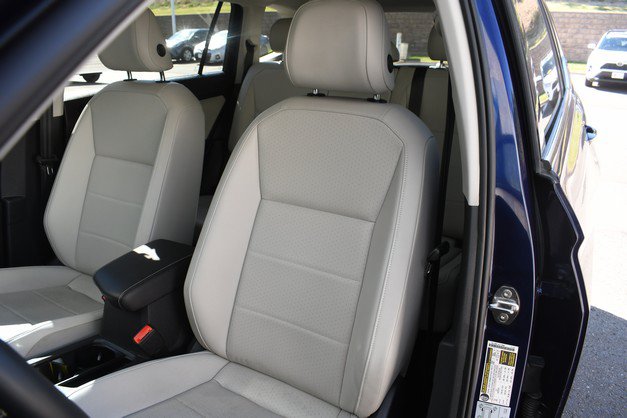 Used 2021 Volkswagen Tiguan SEL AWD/4WD image 17