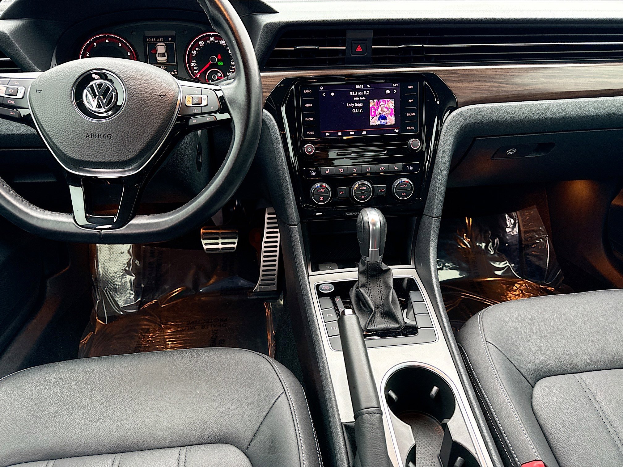 Used 2020 Volkswagen Passat 2.0T SEL image 18