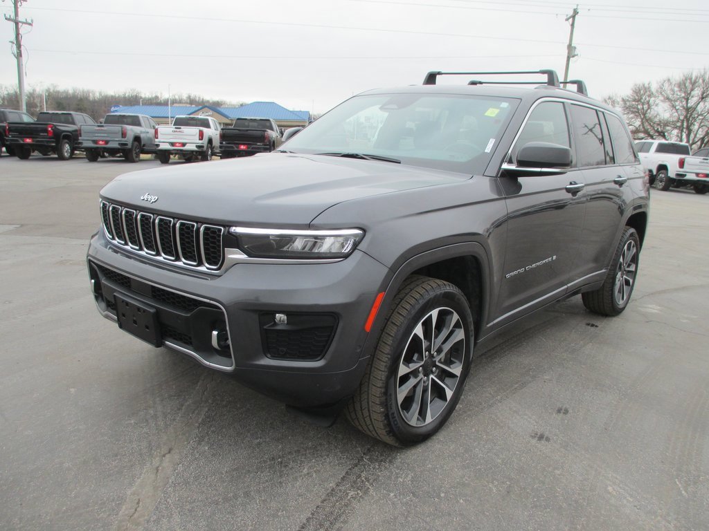 Used 2022 Jeep Grand Cherokee Overland w/ Luxury Tech Group IV image 9