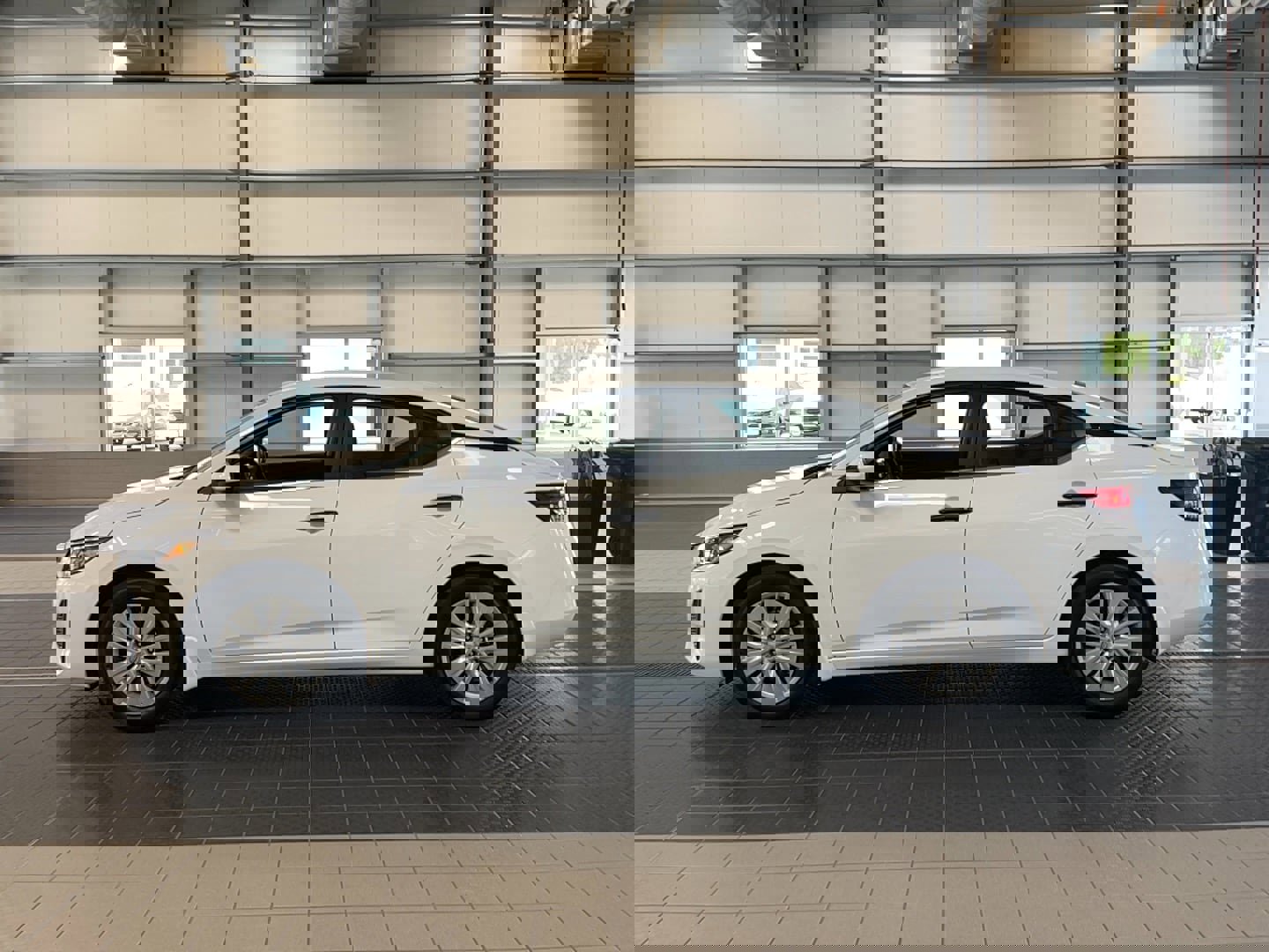 Used 2024 Nissan Sentra S image 4