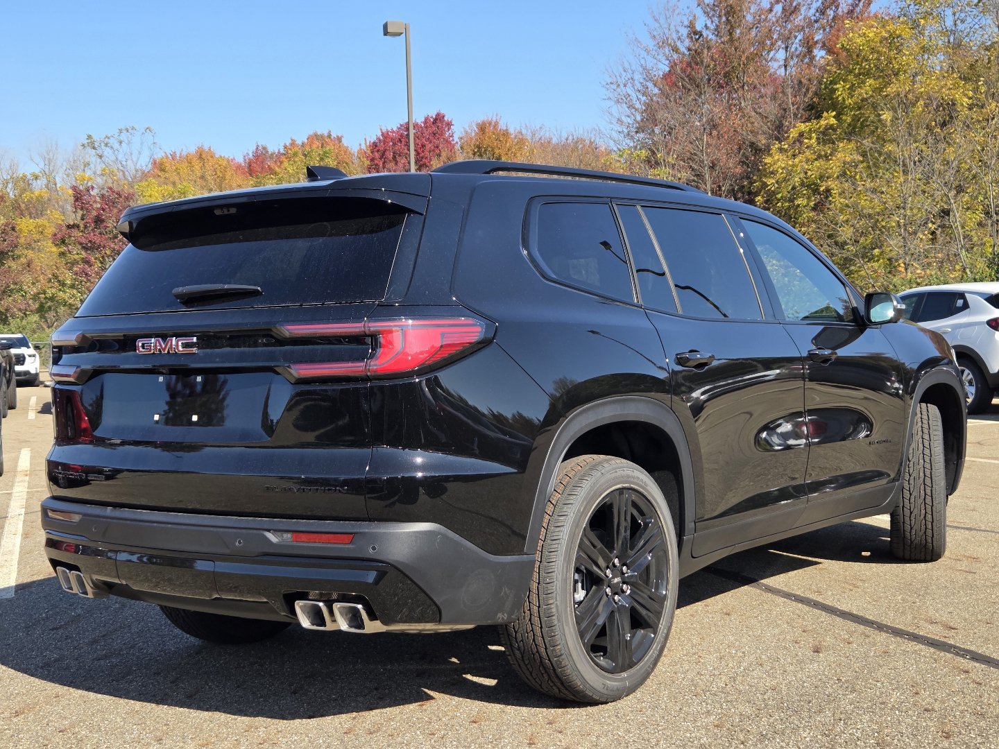 New 2027 GMC Acadia Elevation w/ Elevation Premium Package AWD/4WD image 20