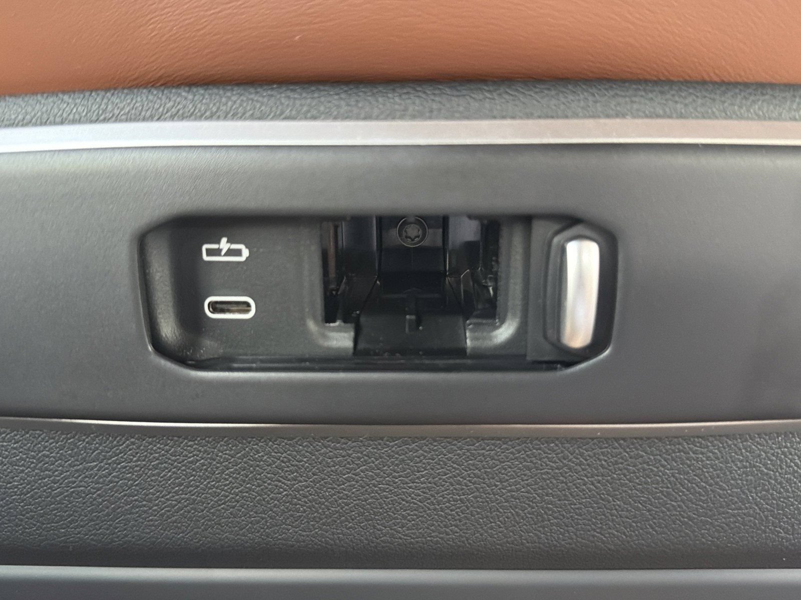 New 2027 BMW X6 xDrive40i AWD/4WD image 19