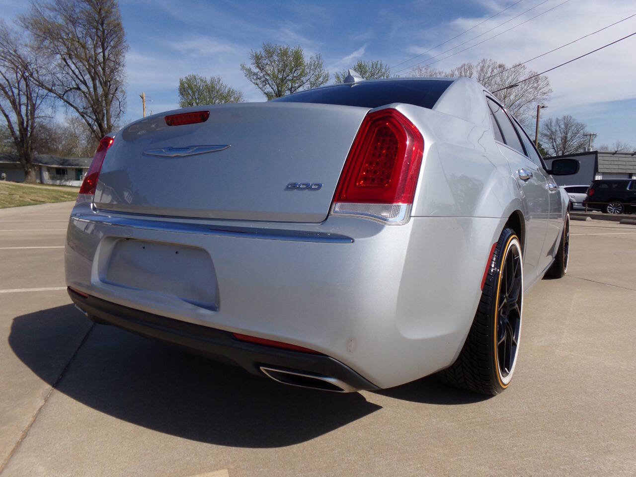 Used 2020 Chrysler 300 Limited image 37