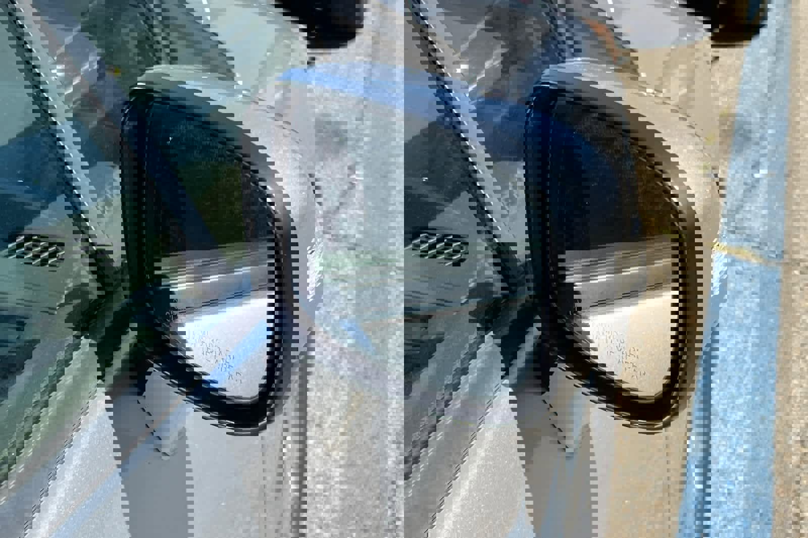 Used 2012 Honda Civic Hybrid Sedan image 16