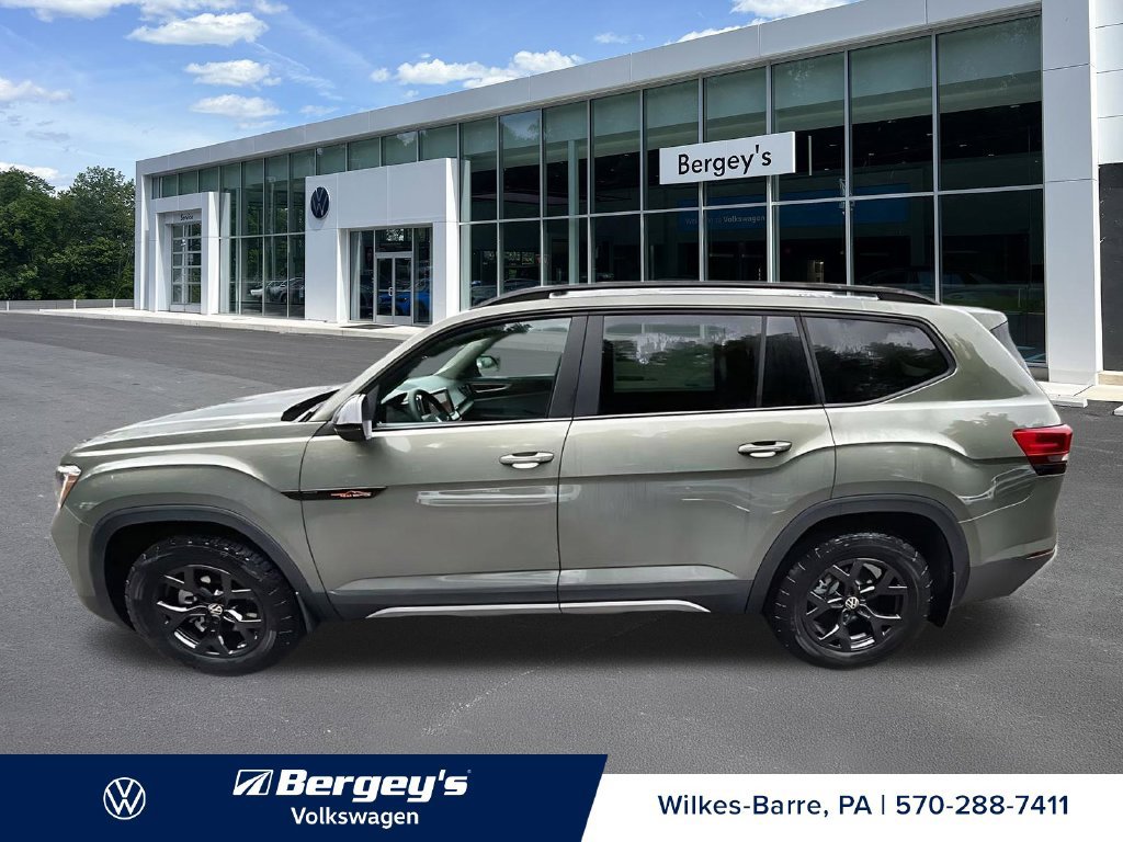 Used 2024 Volkswagen Atlas Peak Edition SEL AWD/4WD image 6