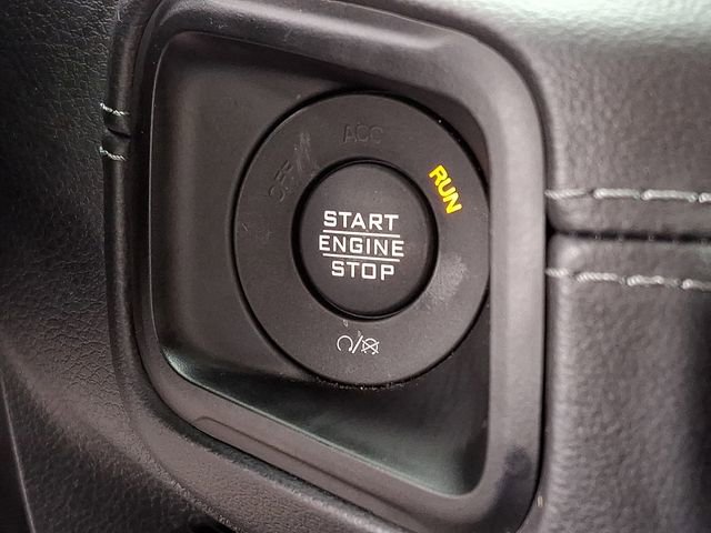 Used 2025 Jeep Wrangler Unlimited Sahara w/ Safety Group image 24