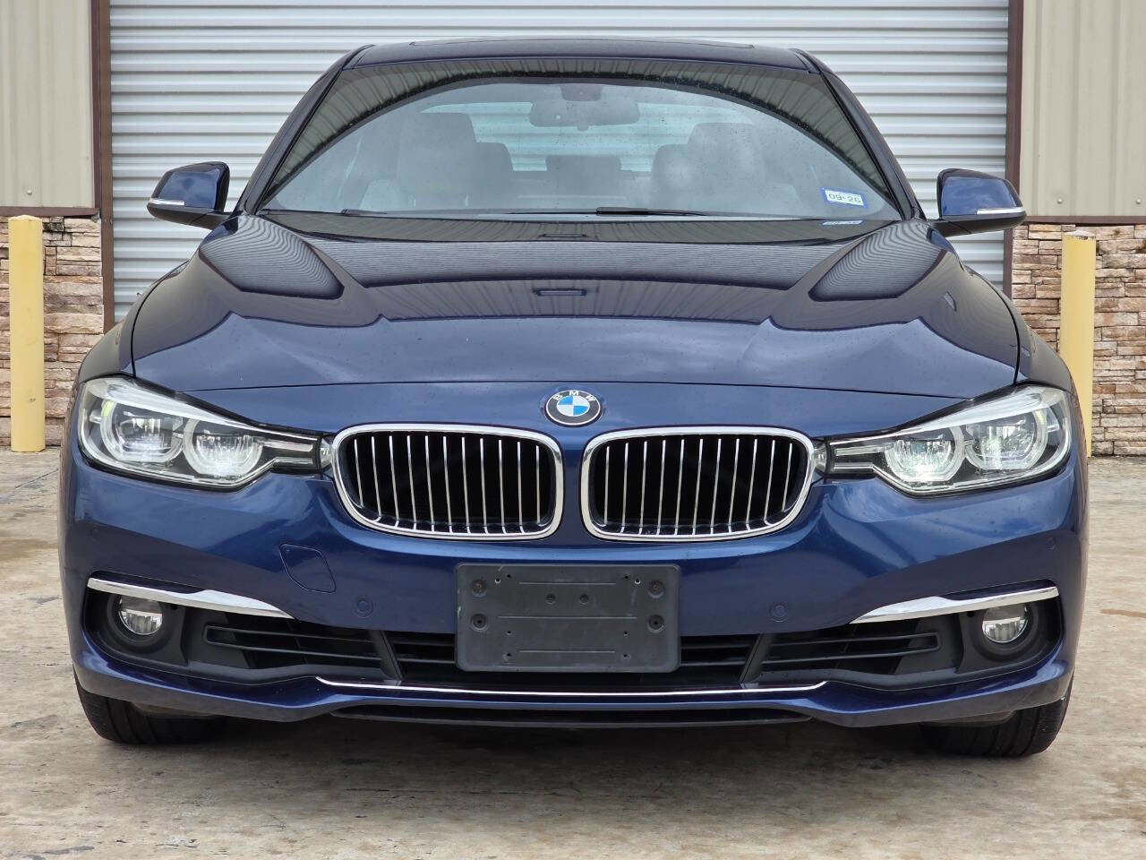 Used 2017 BMW 330i Sedan RWD image 7