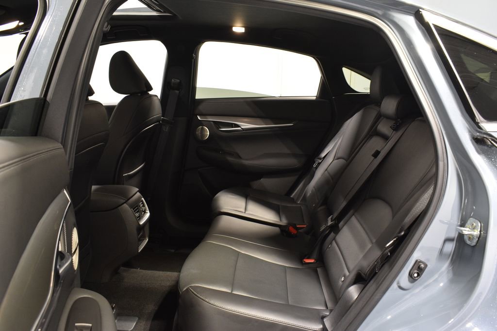 Certified 2025 INFINITI QX55 Essential w/ Accent Package image 28