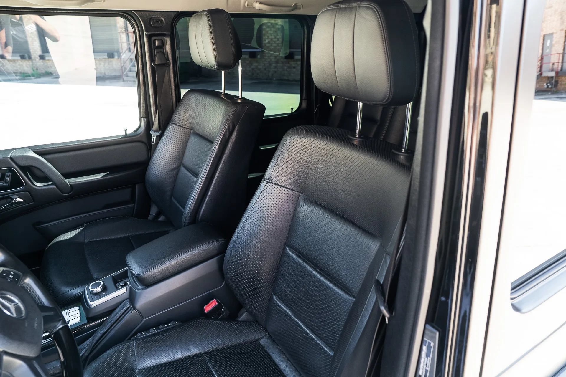 Used 2016 Mercedes-Benz G 550 image 23