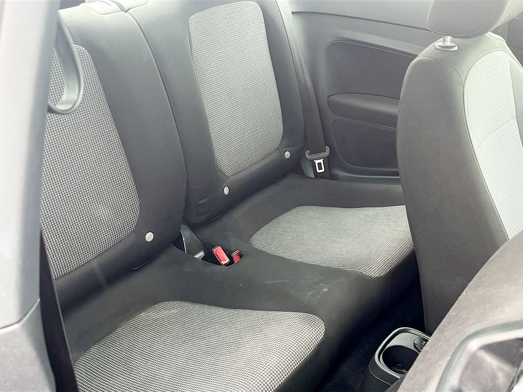 Used 2019 Volkswagen Beetle 2.0T S image 26