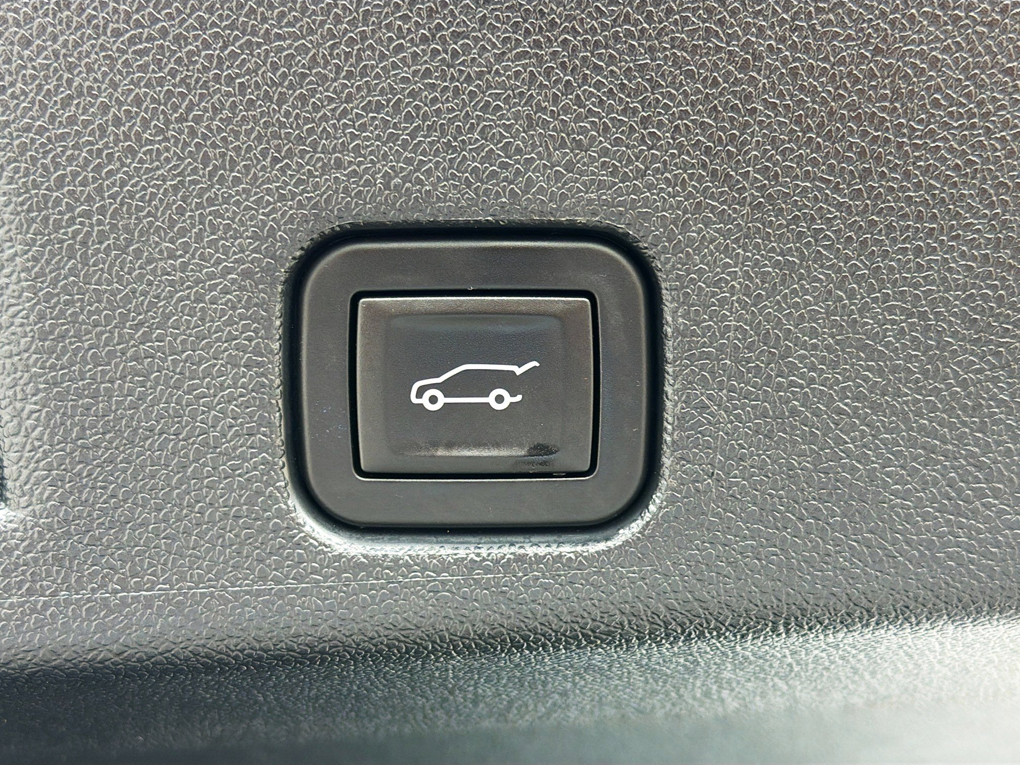Used 2025 Buick Enclave Sport Touring w/ Power Package FWD image 14