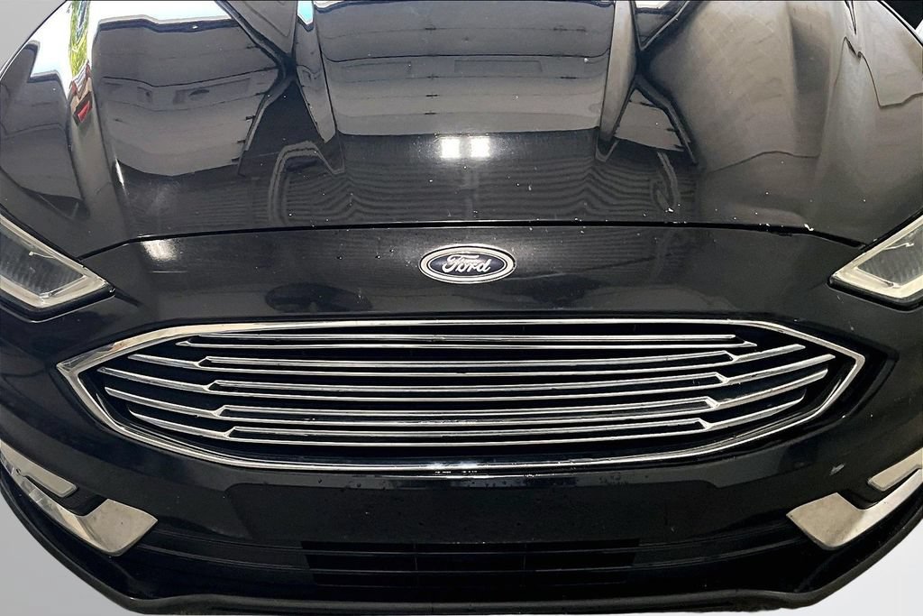 Used 2017 Ford Fusion Titanium FWD image 33