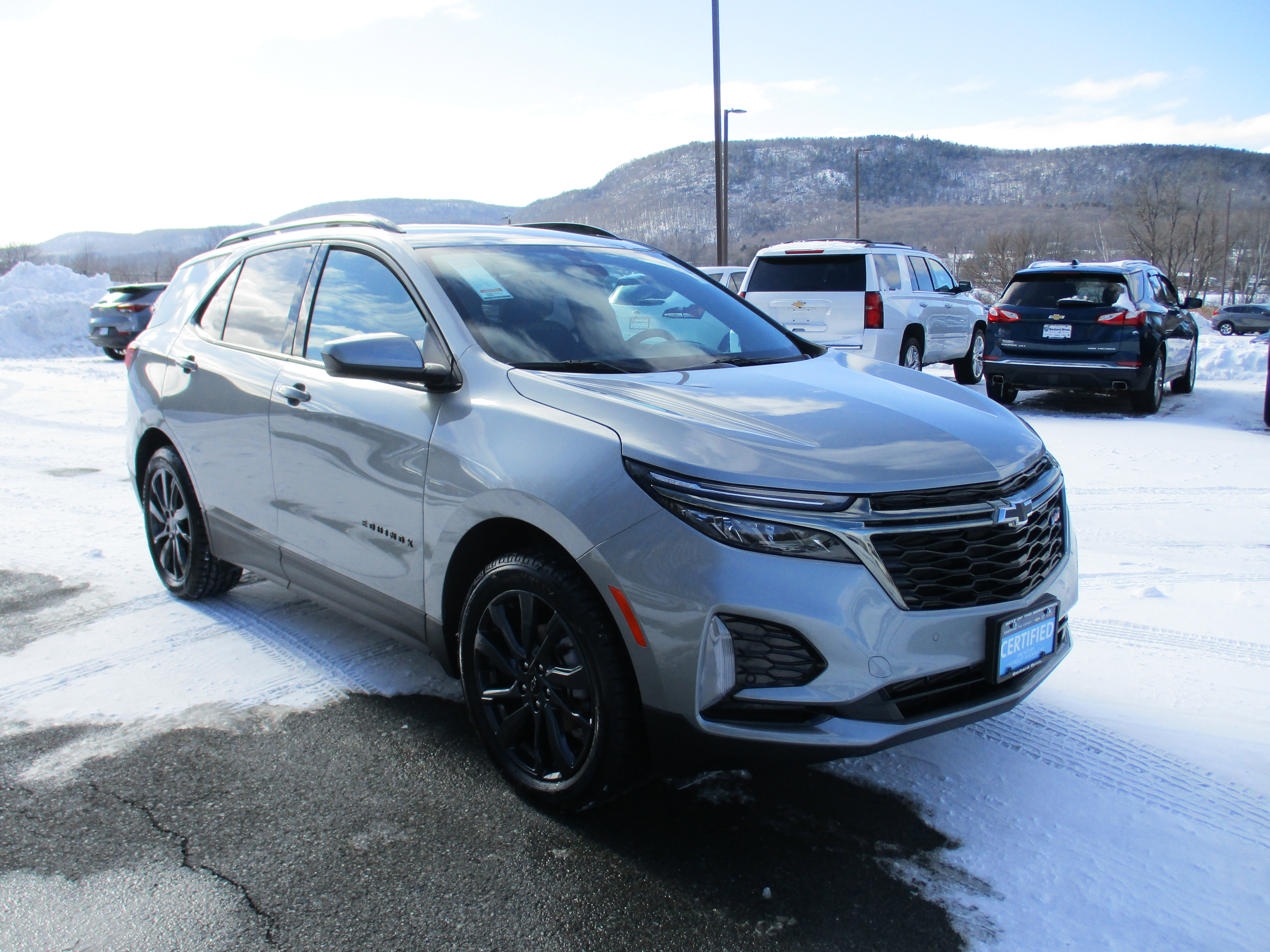 Certified 2023 Chevrolet Equinox RS image 3