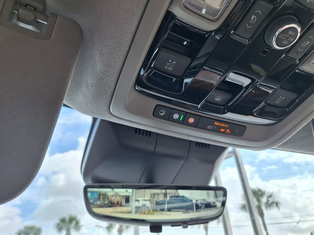 New 2026 Cadillac Escalade Platinum Luxury w/ LPO, Floor Liner Package AWD/4WD image 18